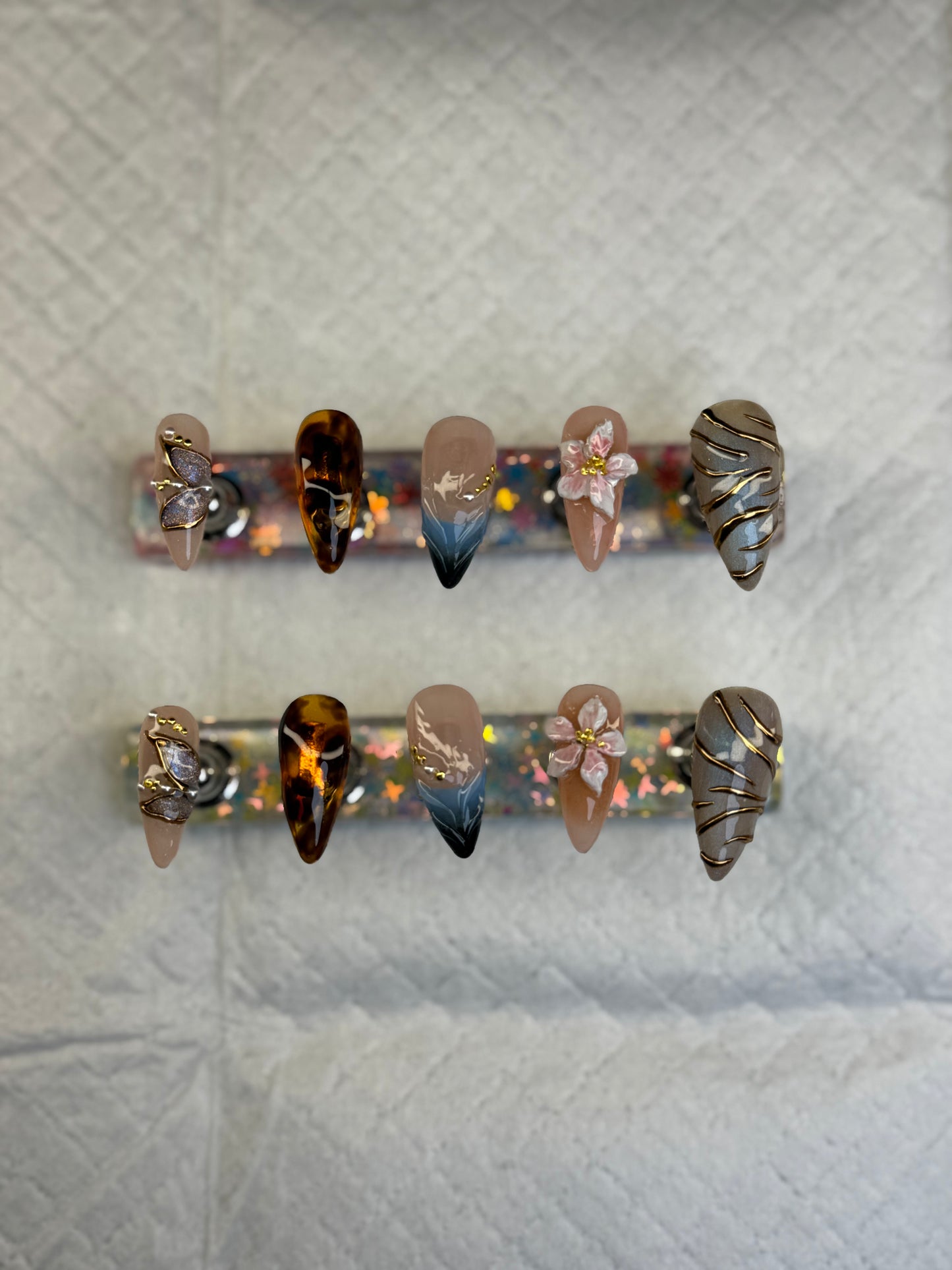 Autumn Muse Press-On Nail Set – Tortoiseshell, Florals & Golden Accents