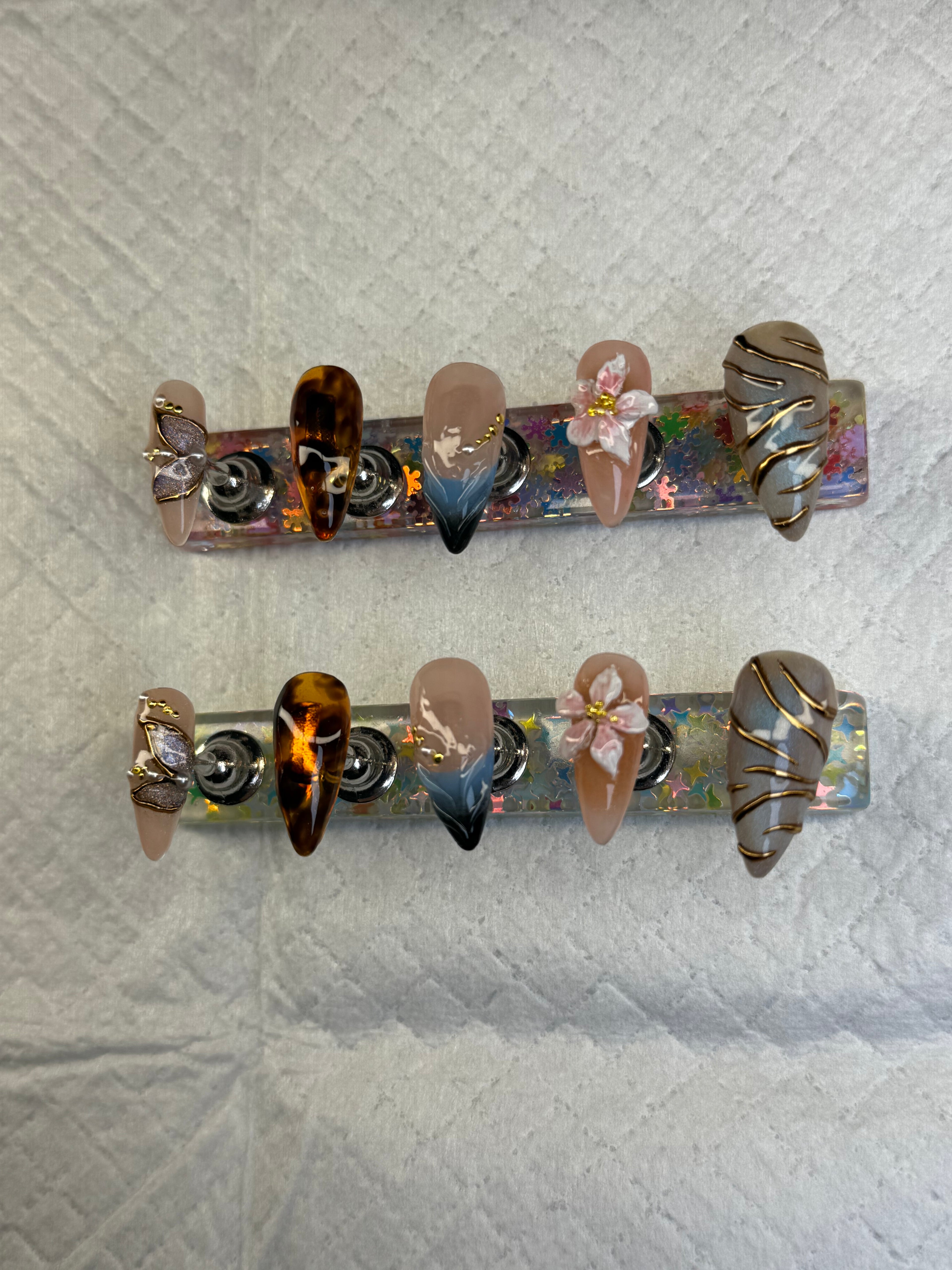 Autumn Muse Press-On Nail Set – Tortoiseshell, Florals & Golden Accents